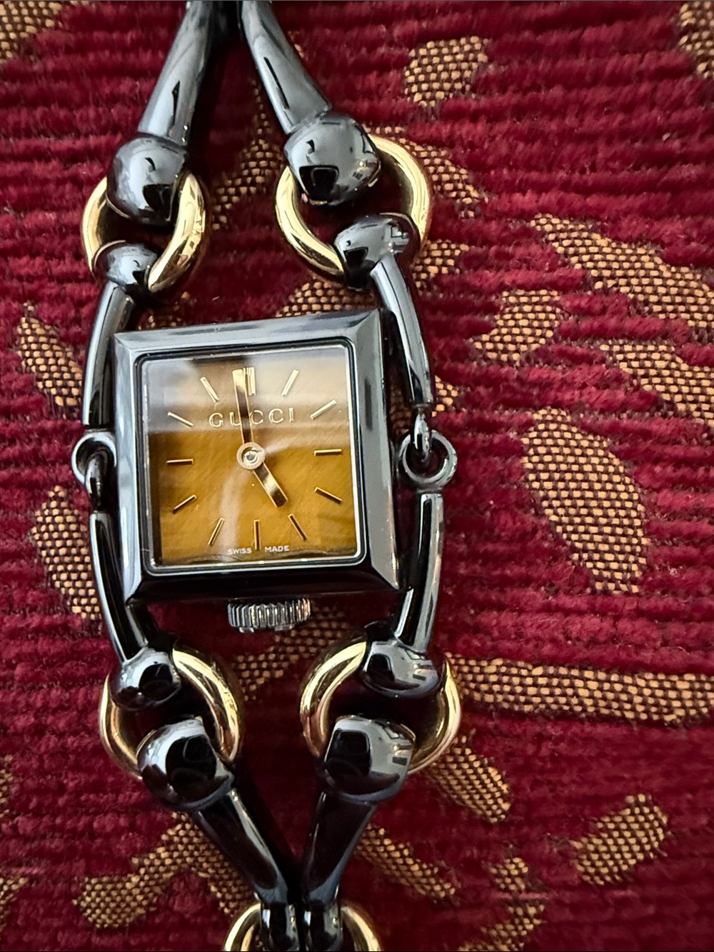 Vintage Gucci Black and Gold Women's Link Bracelet Watch with Amber Dial